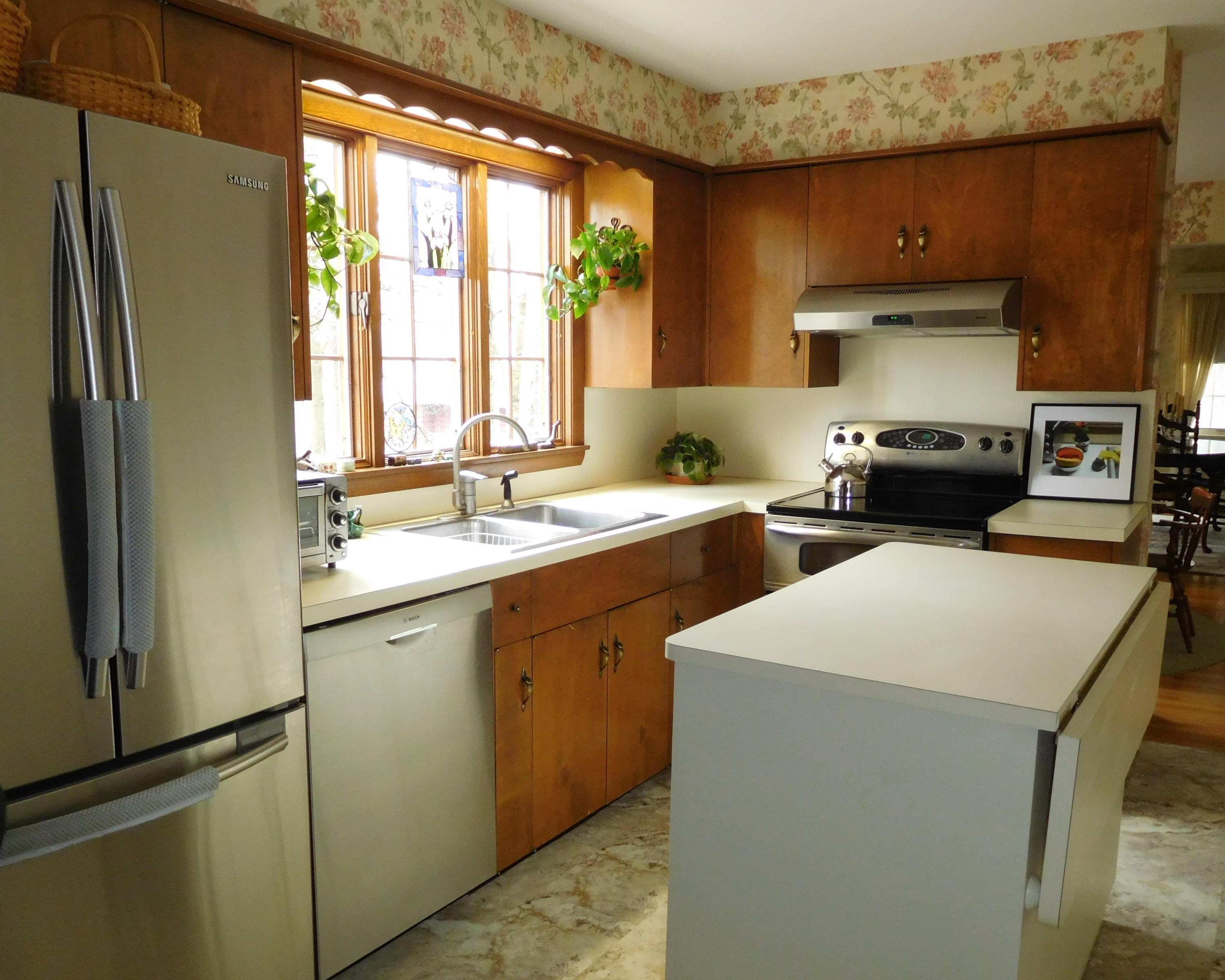 10 Hillside Avenue Auburn ME 04210