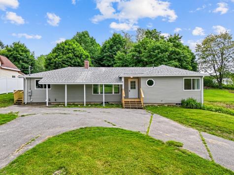 11 Kennebec Street Fairfield ME 04937