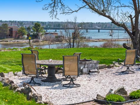 63 Federal Street Wiscasset ME 04578