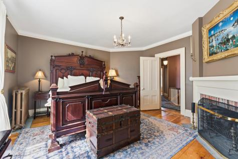 63 Federal Street Wiscasset ME 04578