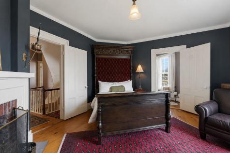 63 Federal Street Wiscasset ME 04578