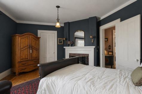 63 Federal Street Wiscasset ME 04578