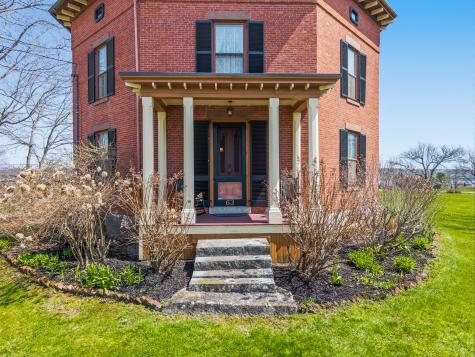 63 Federal Street Wiscasset ME 04578
