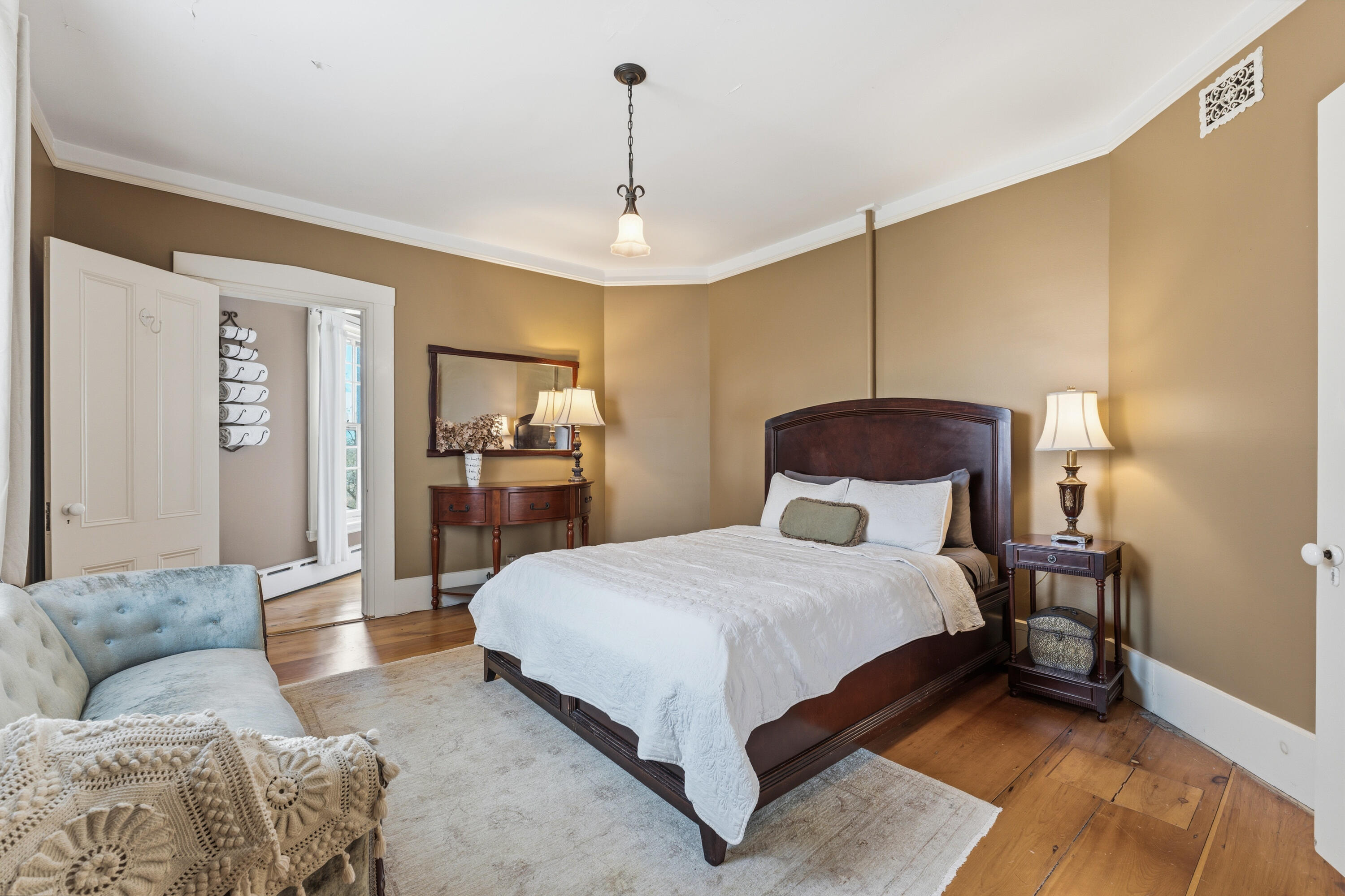 63 Federal Street Wiscasset ME 04578