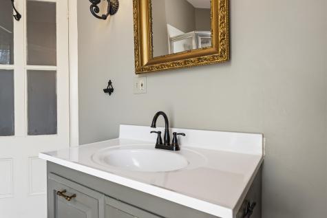 63 Federal Street Wiscasset ME 04578