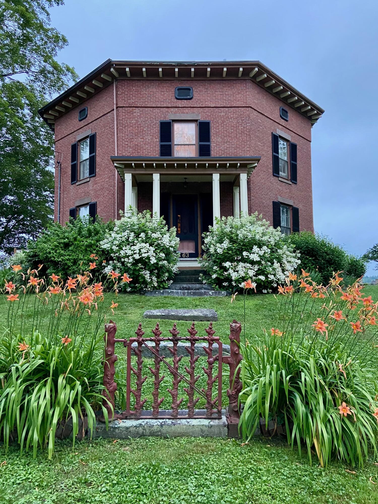 63 Federal Street Wiscasset ME 04578