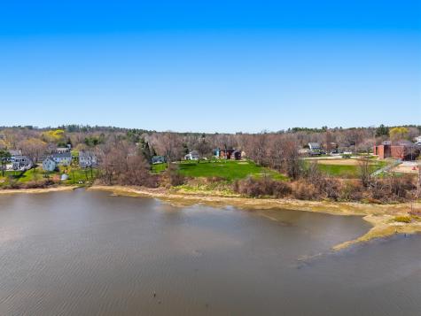 63 Federal Street Wiscasset ME 04578