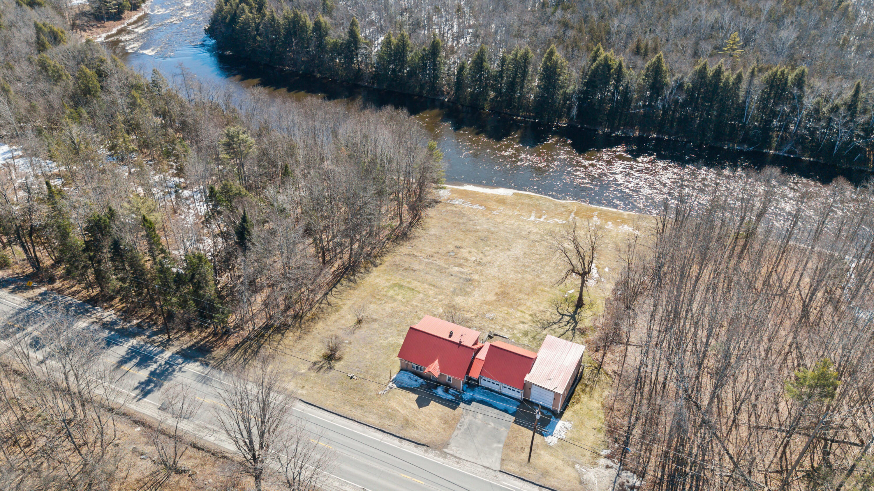 515 Water Street Guilford ME 04443