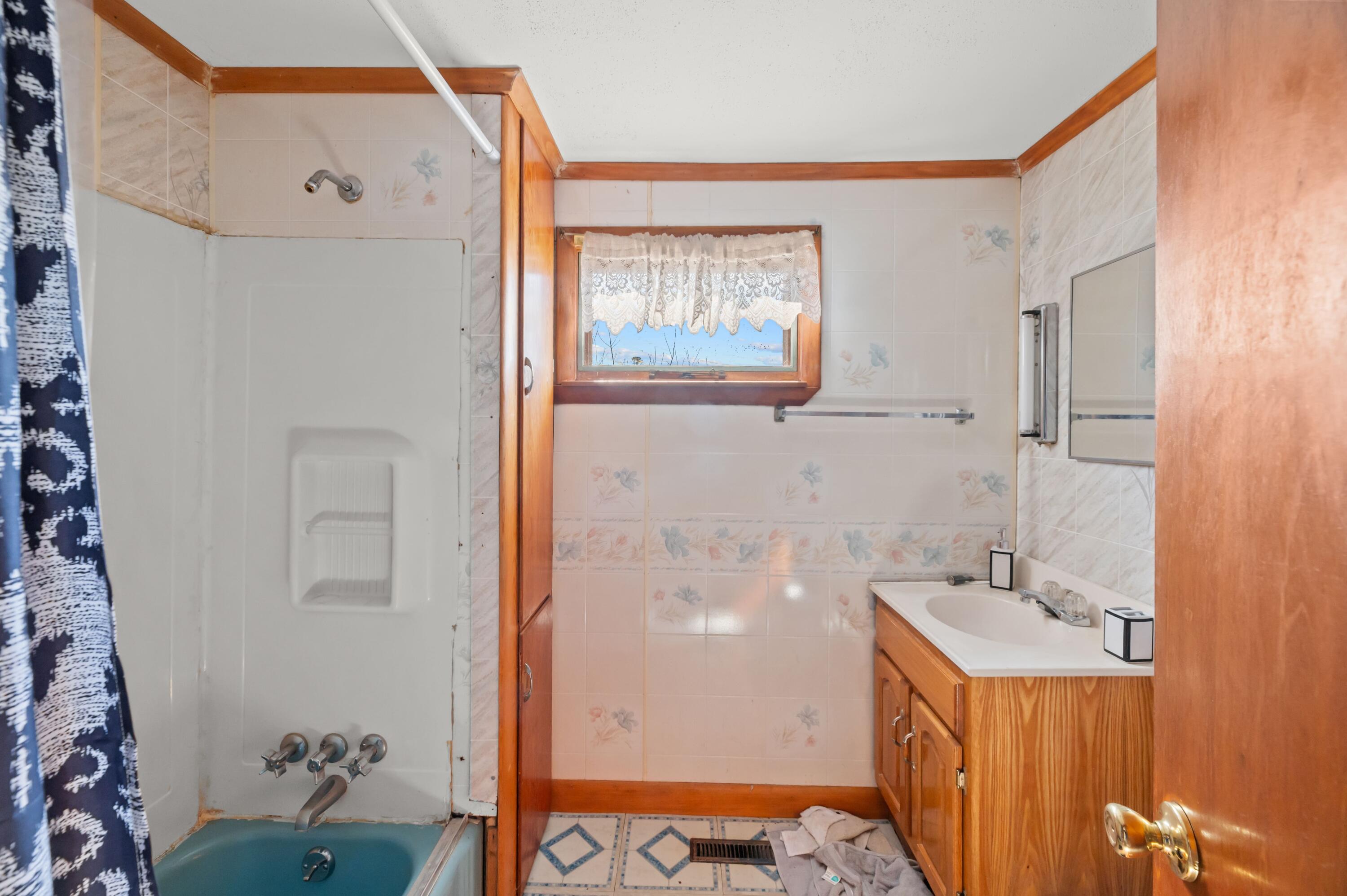 515 Water Street Guilford ME 04443
