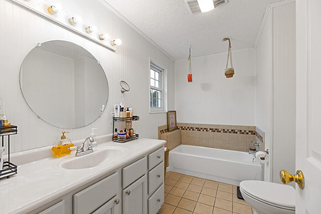 8 Kyle Street Brunswick ME 04011