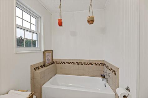 8 Kyle Street Brunswick ME 04011