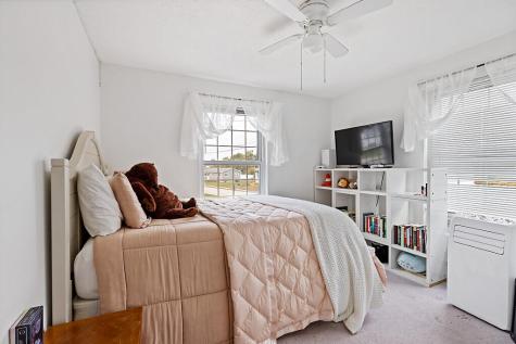 8 Kyle Street Brunswick ME 04011