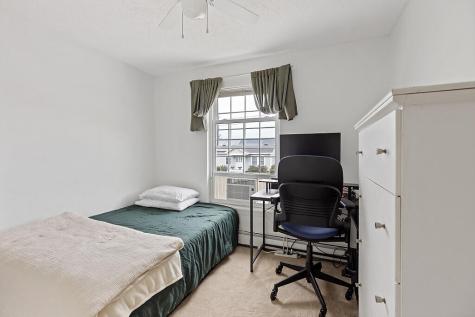 8 Kyle Street Brunswick ME 04011