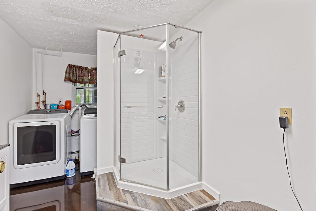 8 Kyle Street Brunswick ME 04011