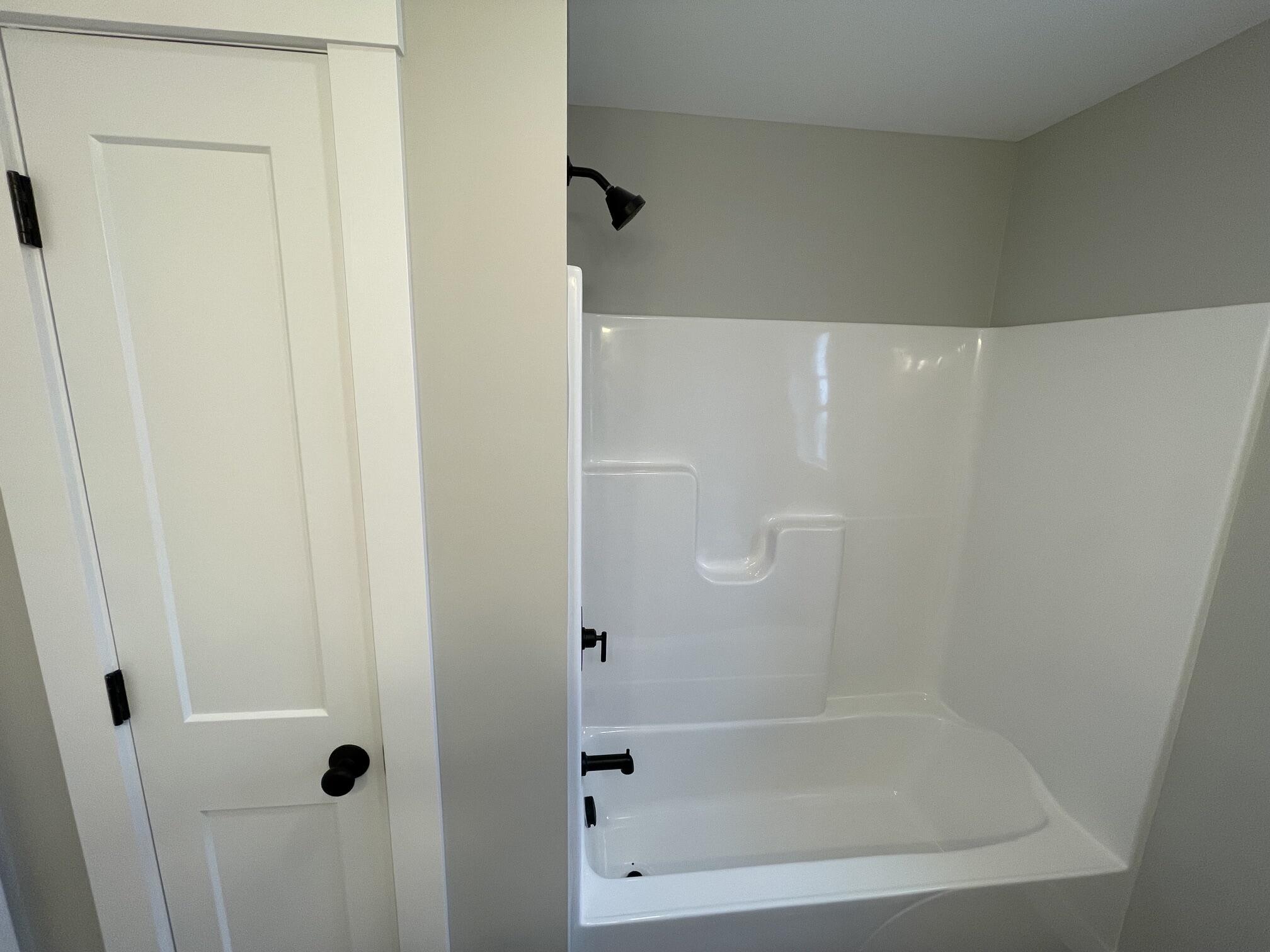 201 Dunton Road Naples ME 04055