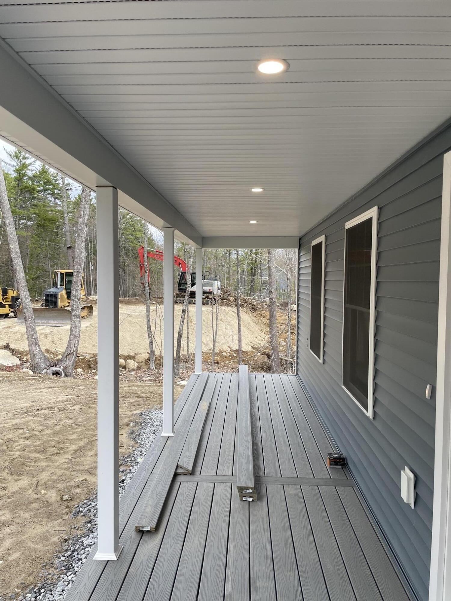 201 Dunton Road Naples ME 04055