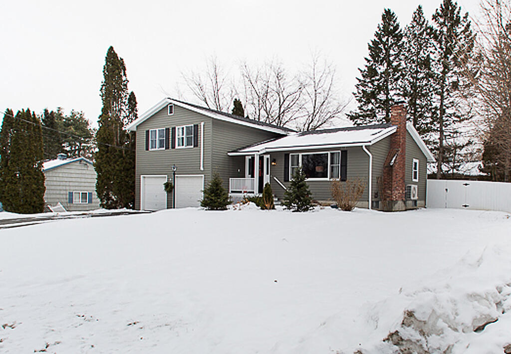 10 Grouse Lane Waterville Maine Real Estate Listing MLS 1582536