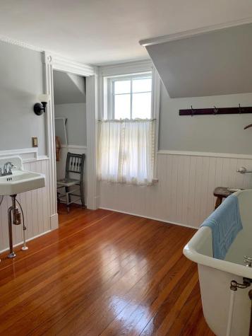 11 Washington Street Eastport ME 04631