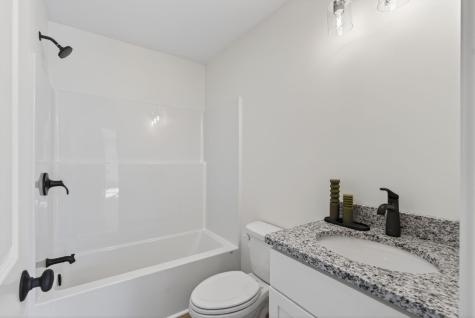 12 Feldspar Lane Cumberland ME 04021