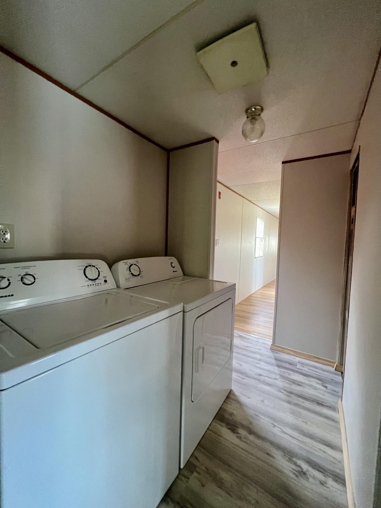 21 Holiday Lane Standish ME 04084