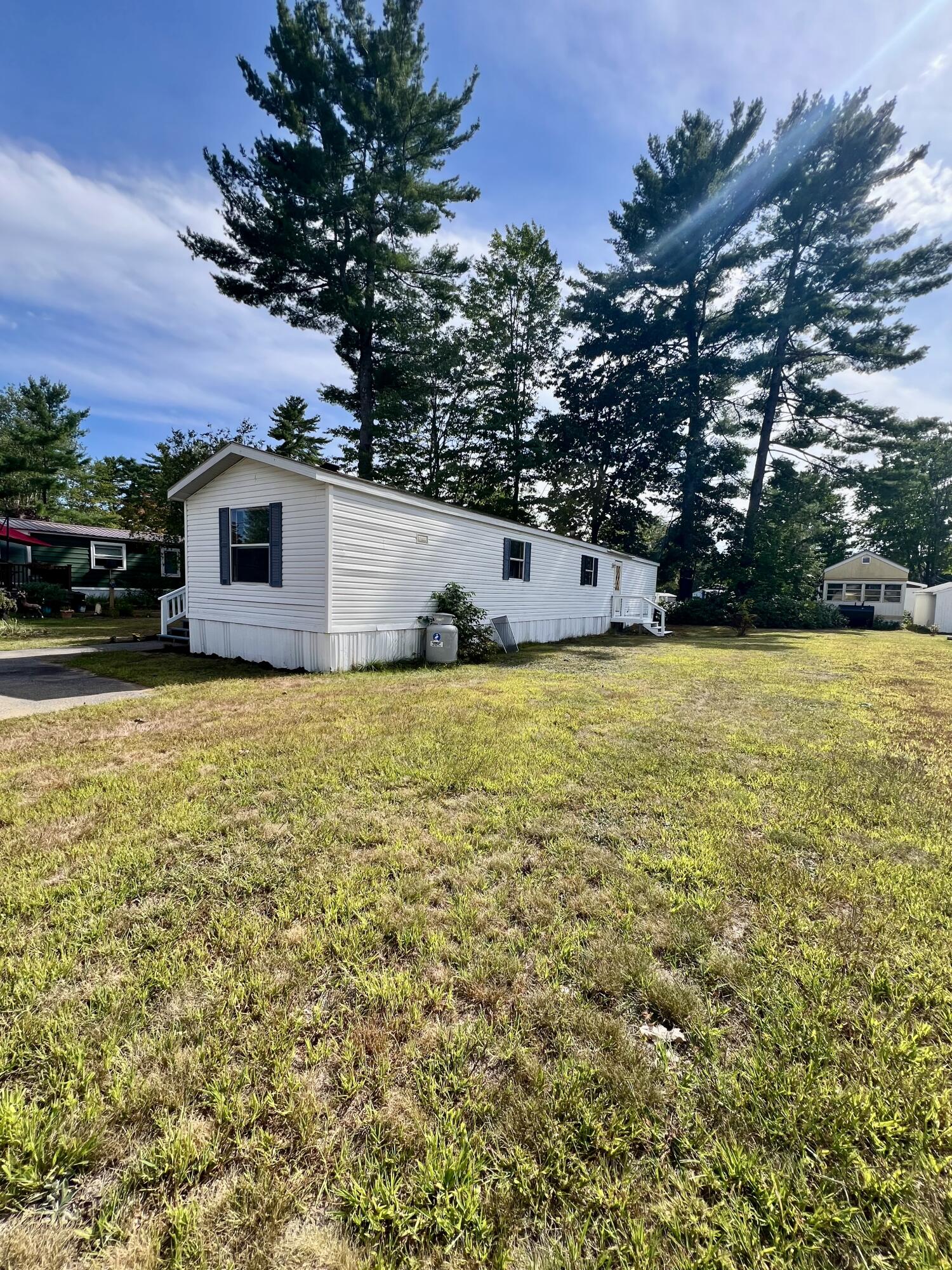 21 Holiday Lane Standish ME 04084