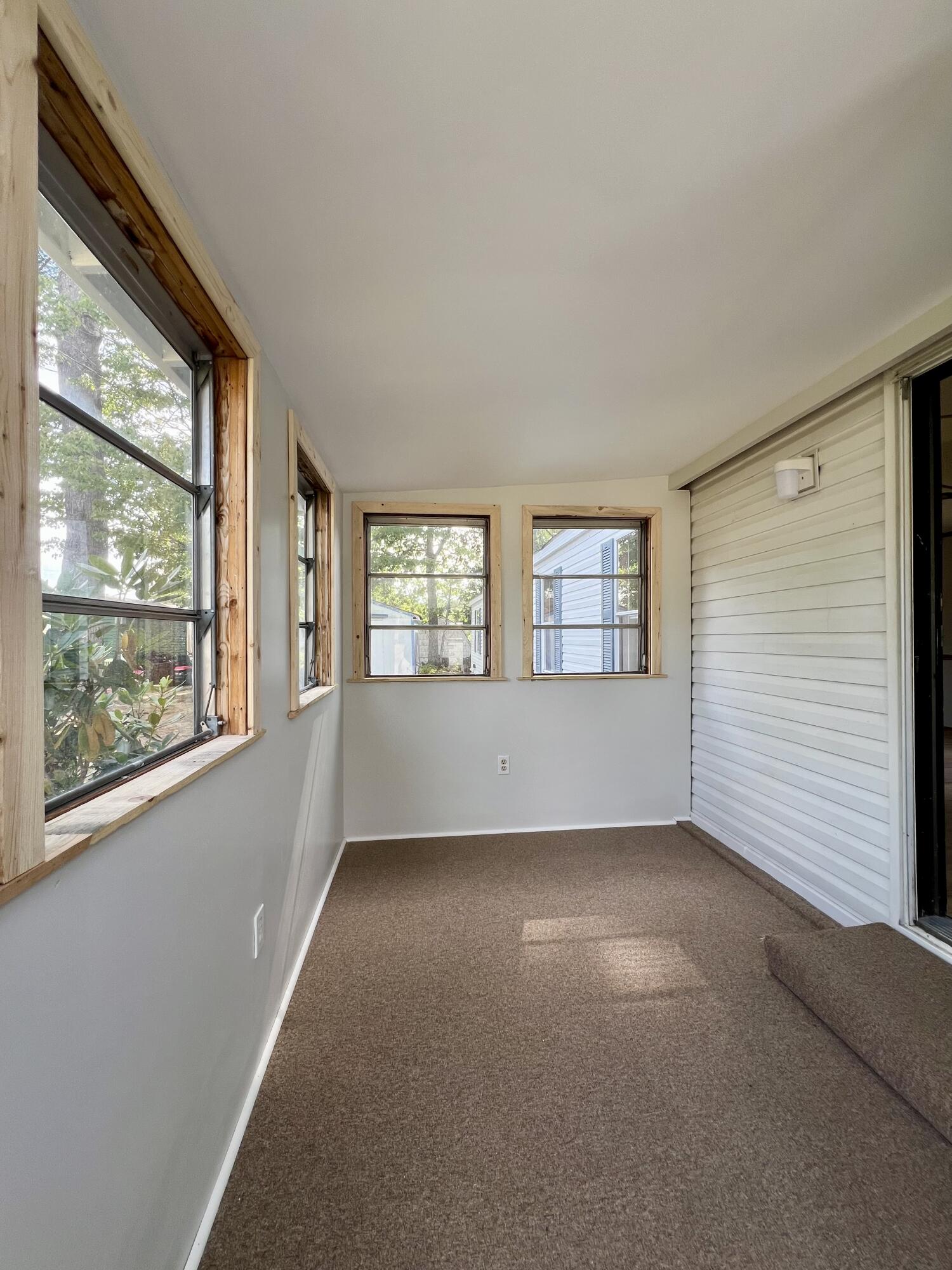 21 Holiday Lane Standish ME 04084