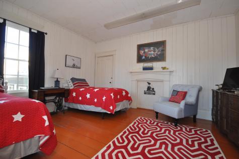 225 W Main Street Searsport ME 04974