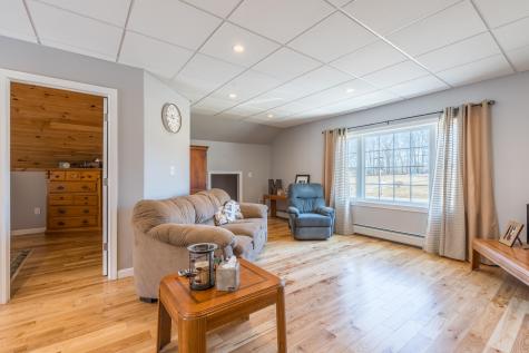 686 Brighton Hill Road Minot ME 04258
