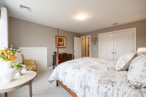 8 Grover Avenue Kittery ME 03904