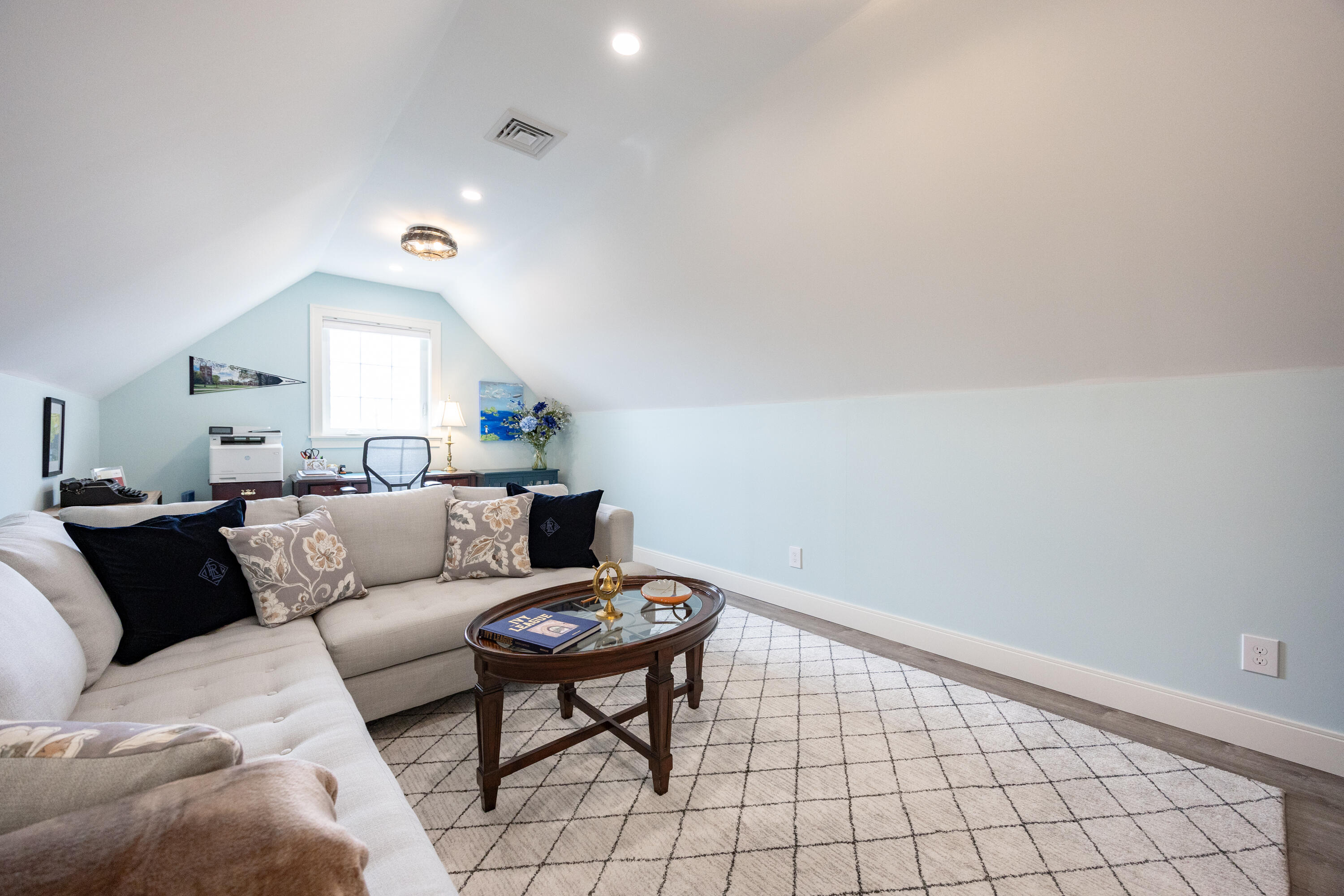 8 Grover Avenue Kittery ME 03904