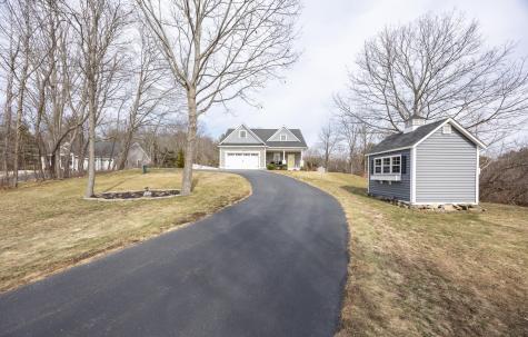 8 Grover Avenue Kittery ME 03904