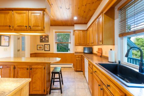 81 Highland Avenue Auburn ME 04210