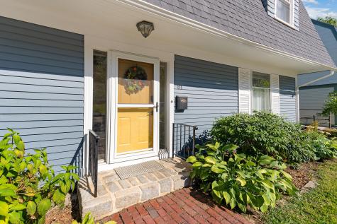 81 Highland Avenue Auburn ME 04210