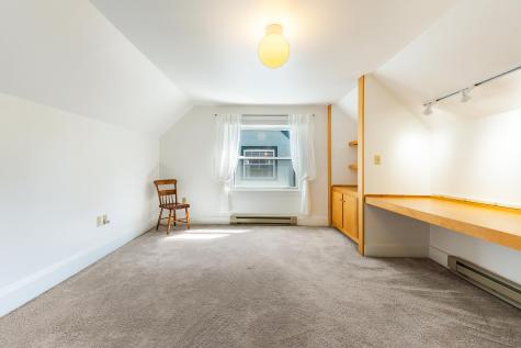 81 Highland Avenue Auburn ME 04210