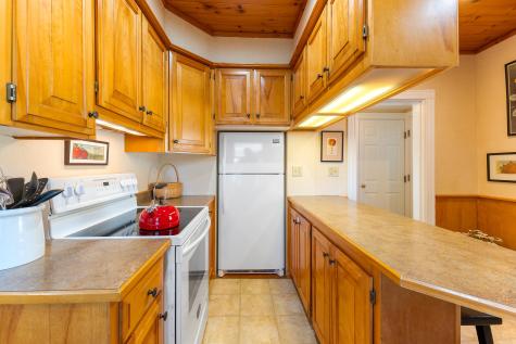 81 Highland Avenue Auburn ME 04210