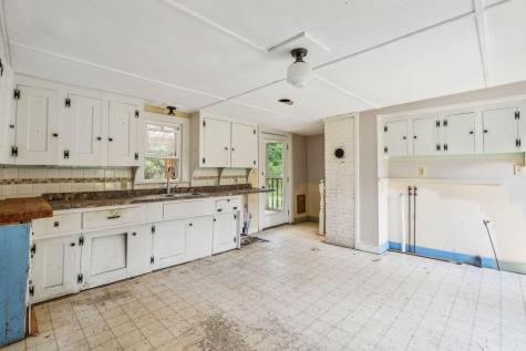 115 Main Street Bowdoinham ME 04008