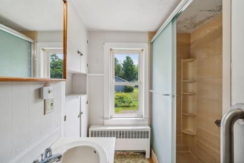 115 Main Street Bowdoinham ME 04008