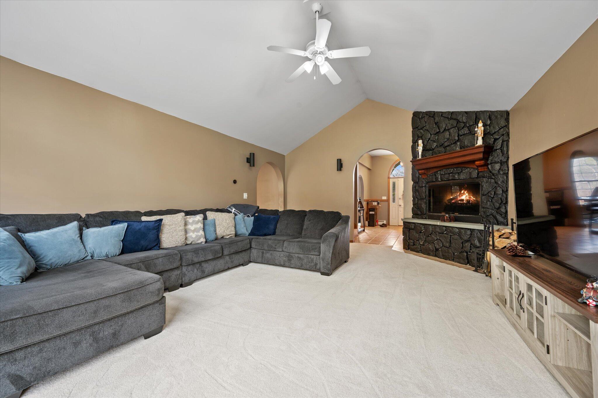 692 Kennebec Road Hampden ME 04444