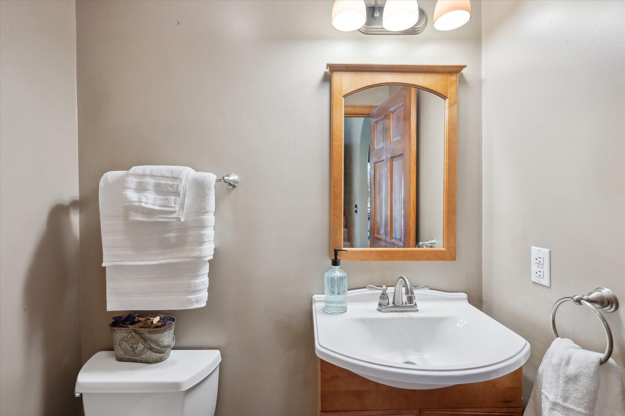 692 Kennebec Road Hampden ME 04444