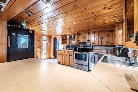 26 Lester Lane Burnham ME 04922