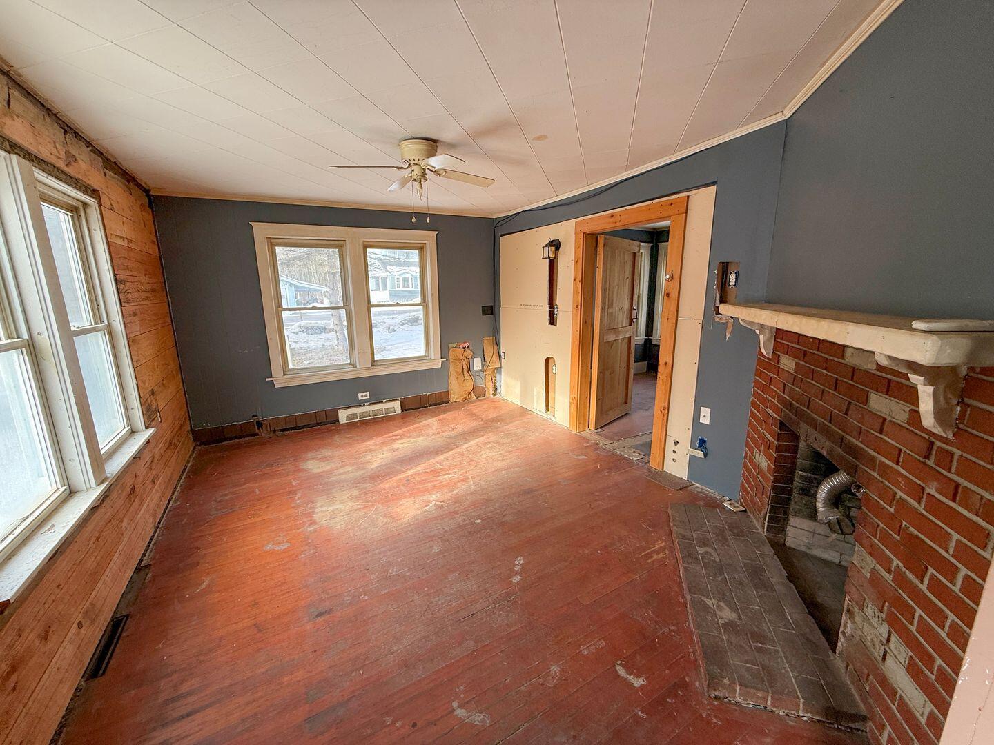 2509 Essex Street Orono ME 04473