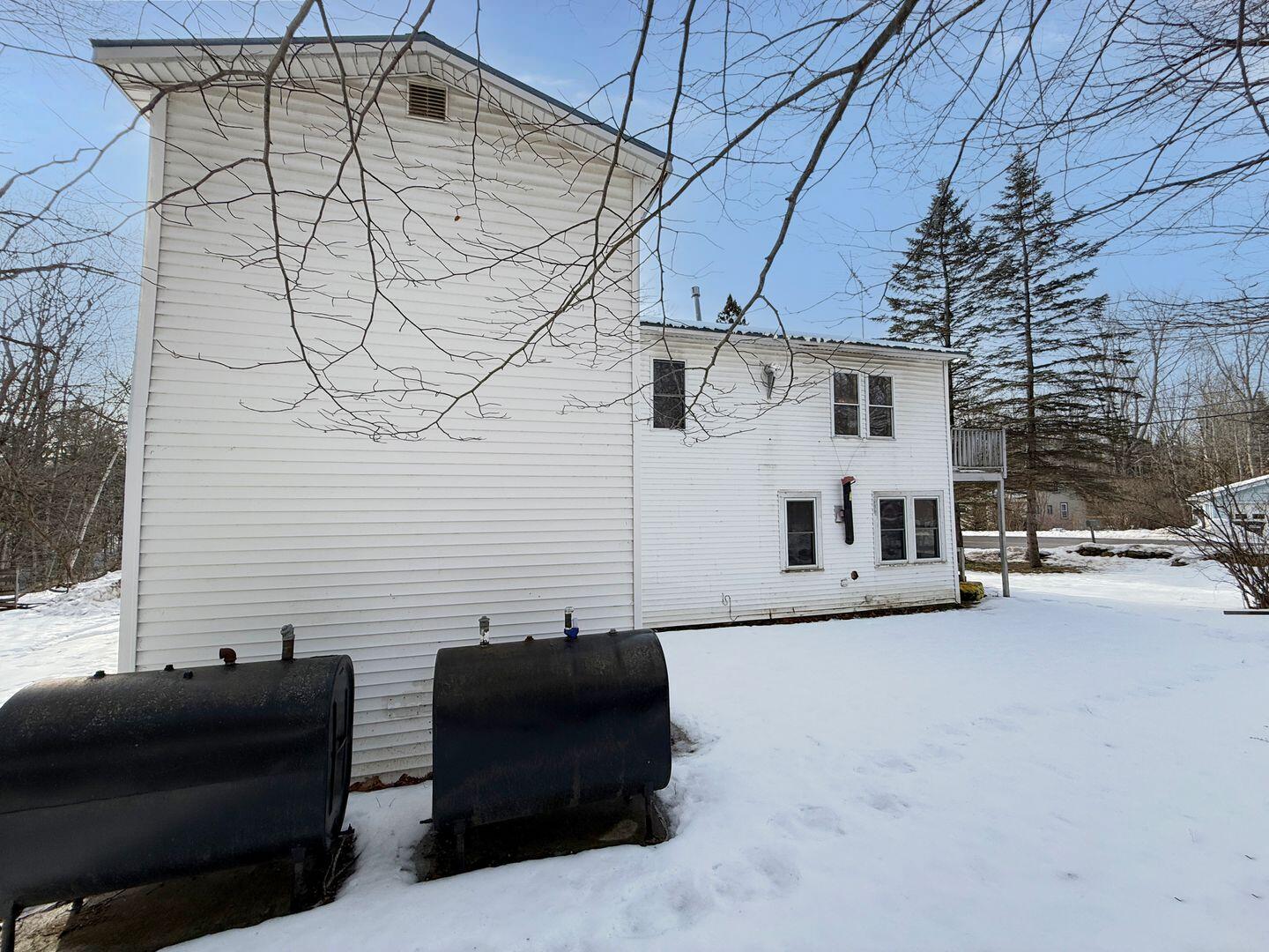 2509 Essex Street Orono ME 04473