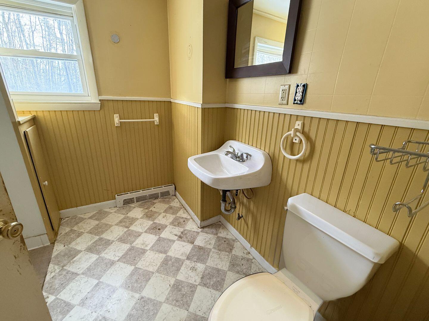 2509 Essex Street Orono ME 04473