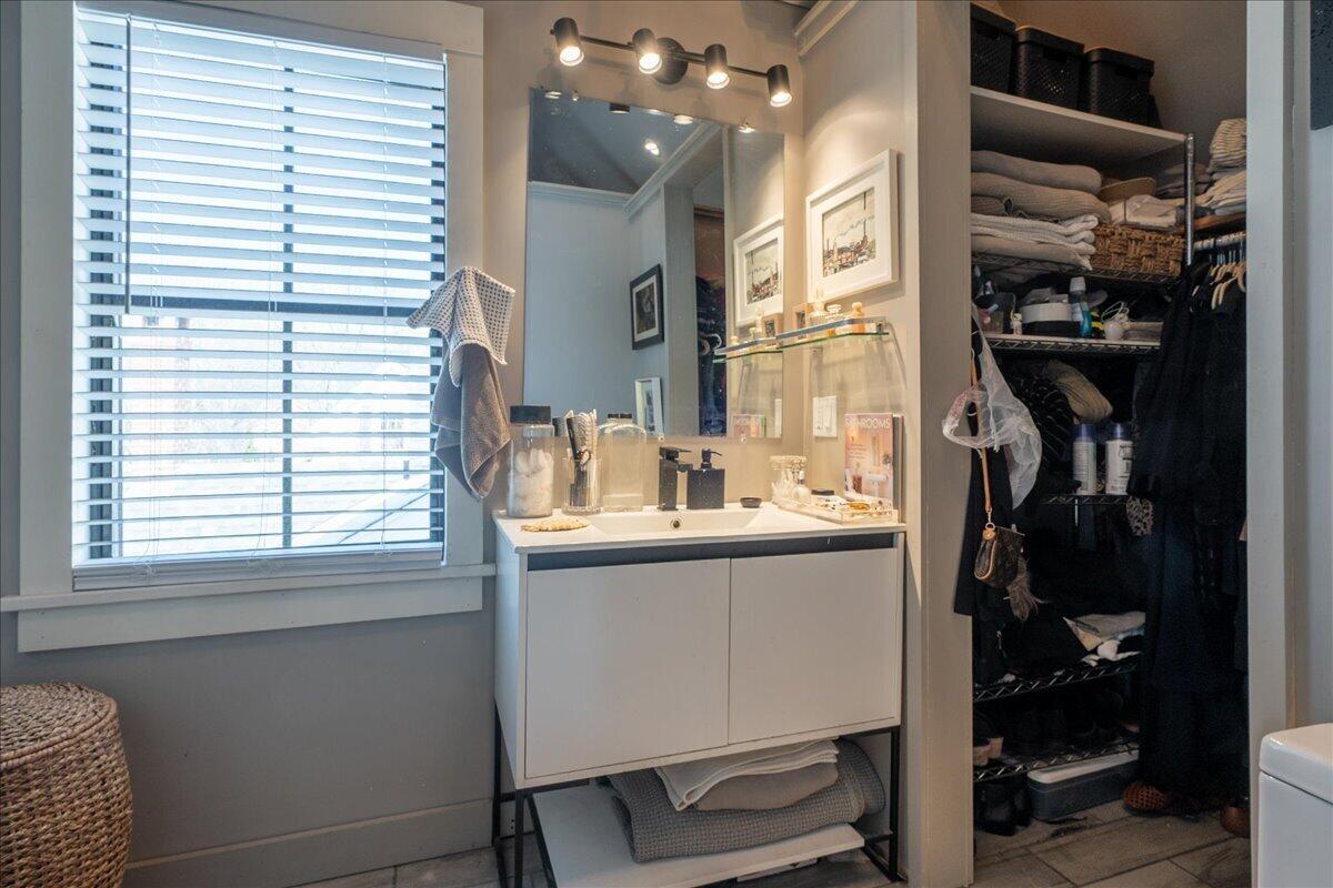 17 Mountain Street Camden ME 04843