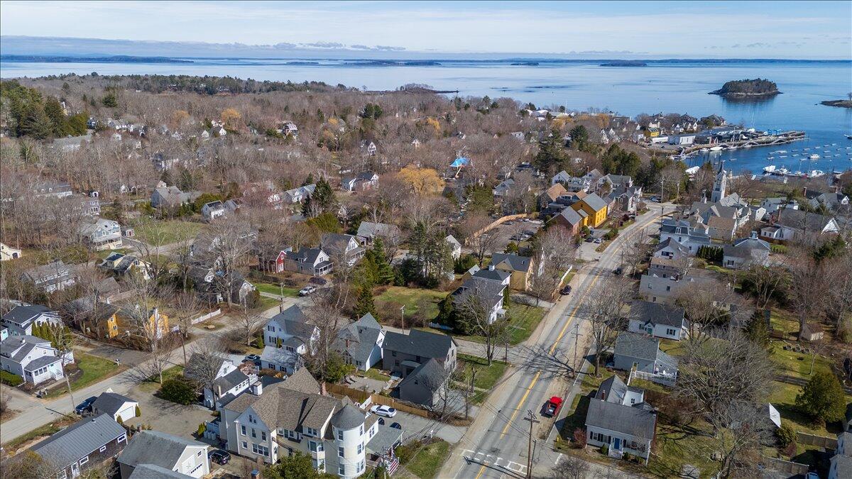 17 Mountain Street Camden ME 04843