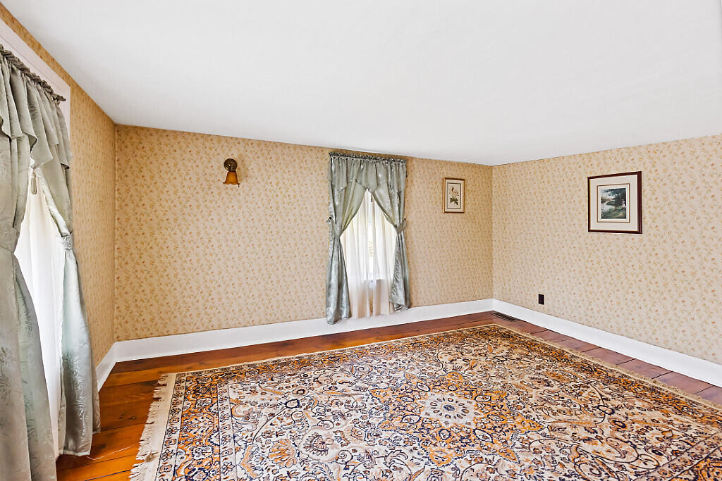 1023 Pond Road Sidney ME 04330