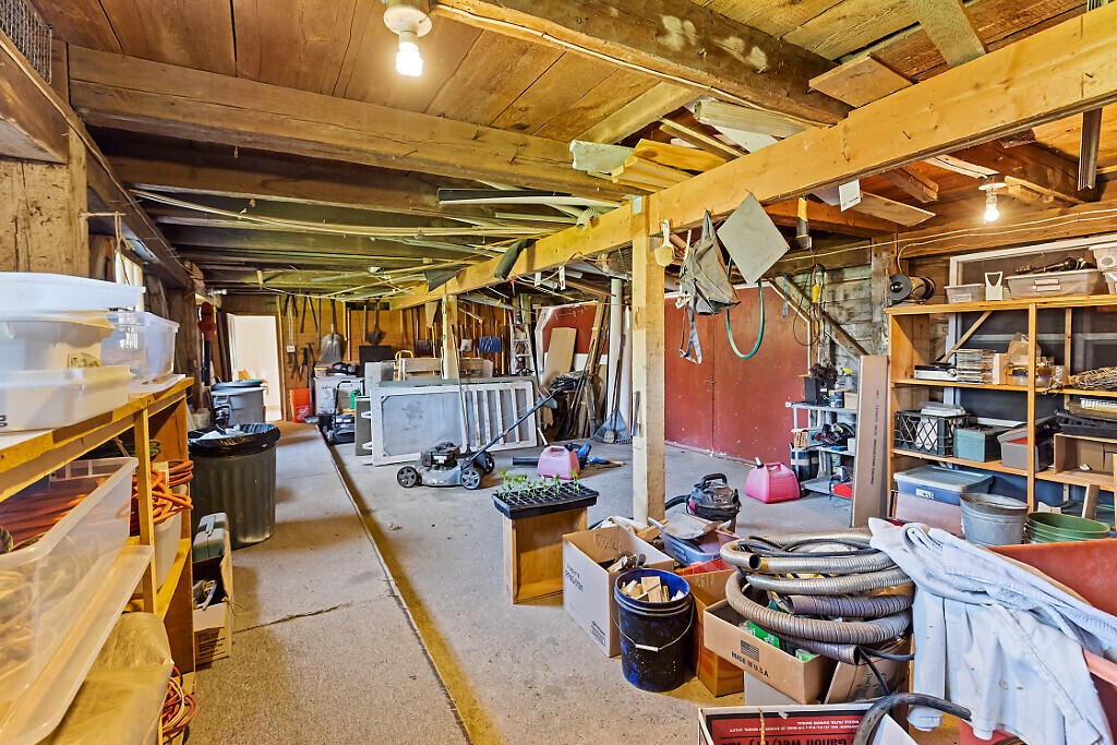 1023 Pond Road Sidney ME 04330