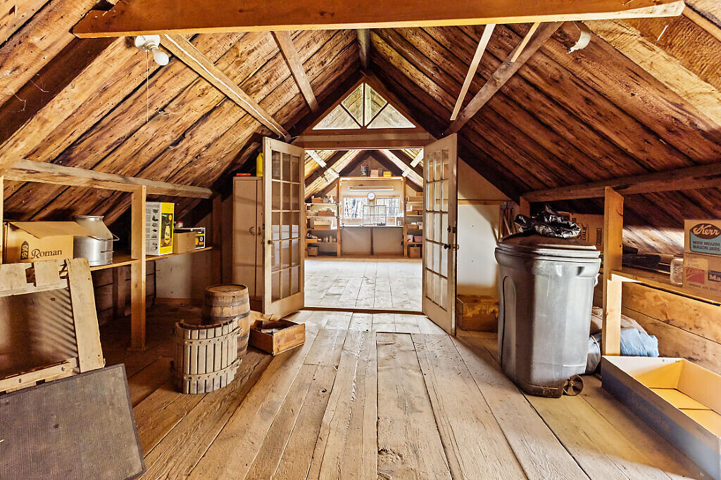 1023 Pond Road Sidney ME 04330
