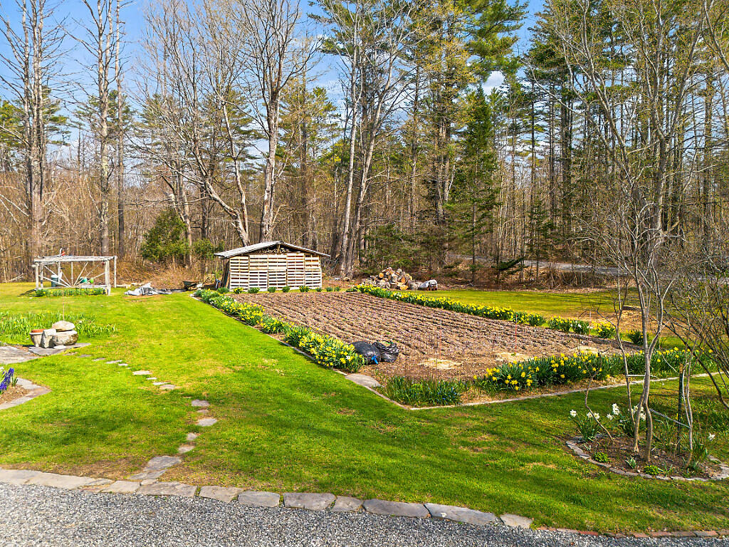 1023 Pond Road Sidney ME 04330