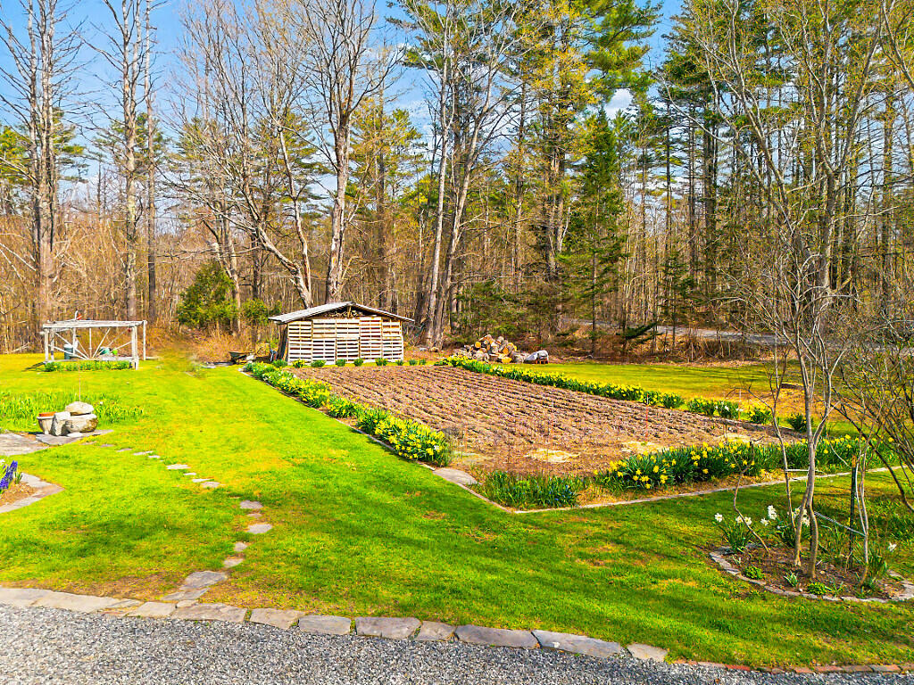 1023 Pond Road Sidney ME 04330